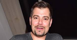 Die serie handelt von zwei brüdern. Daniel Fehlow Verlasst Gzsz