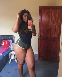 Thick Indian thighs Porn Pic - EPORNER