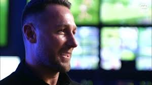 'Everything's going berserk': Umps keep their Anzac Day cool