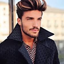 Blonde Strahnen Manner Frisuren Trendfrisuren2019 Frisurideen Neuefrisur Style Blonde Strahnen Trend Haarfarben Blonde Manner
