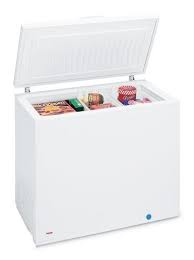Black And Decker Mini Fridge With Freezer Manual Amazon Com Frigidaire Ffc0923dw 8 4 5 Cubic Foot Manual Defrost Chest Freezer White Appliances Chest Freezer Freezer Frigidaire
