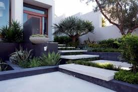 41 Examples Of Modern Farm And Garden Design Modern Front Yard Front Yard Design Modern Landscaping