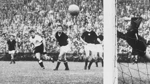 Just as polish referee daniel stefanski blew his whistle to start the match, the entire ireland team, together with the coaching staff, dropped to one knee in unison, and were met with a fiercely negative reaction from the 15,000 hungarian supporters present. The Greatest Teams Of All Time Hungary 1950 56 Uefa Euro 2020 Uefa Com