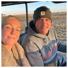 Celebrating the magic of Christmas with cherished friends and family ! May  your holidays be filled with love, laughter, and unforgettable memories.  🎁❤️ #ChristmasJoy #FestiveSeason #Togetherness #bryanbeaumler  #sarahbeaumler #RenovationIsland