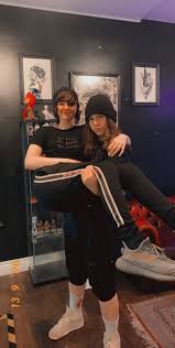 A subreddit for fans of f1nn5ter/rose, a minecraft youtuber and crossdressing twitch streamer. Liam S F1nn5ter Itsserror404 Twitter
