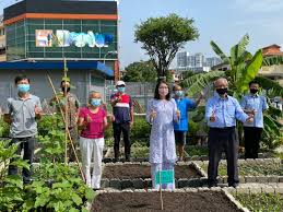 *kemaskini / update aplikasi semak saman bagi tahun 2017 *rekabentuk menarik. Kelab Rukun Tetangga Terima Rm51 000 Ubah Tanah Terbiar Jadi Kebun Komuniti Selangorkini