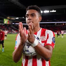 His current girlfriend or wife, his salary and his tattoos. What Did We Do Buy Back Option Arsenal Fans Can T Believe What Donyell Malen Has Done Football London