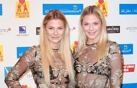 Check spelling or type a new query. Valentina Pahde Hat Zwei Seiten
