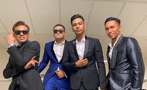 › status persib buat wa. Projector Band Penyanyi Asli Lagu Aisyah Istri Rasulullah