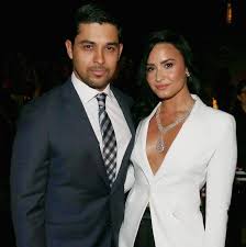 Demi lovato is reportedly glad wilmer valderrama has found love. Demi Lovato Supports Wilmer Valderrama S Engagement