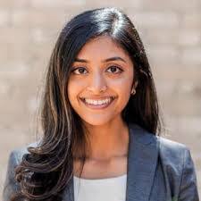 Kari Tyler's Instagram, Twitter & Facebook