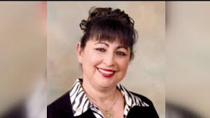 Se entrega a las autoridades, Minerva Martinez Peña, miembro de la mesa  directiva de BISD