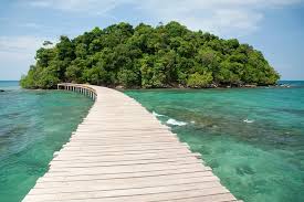 Sekiranya anda ingin berkhemah di sini, anda perlu pastikan semua bekalan anda lengkap dan mencukupi kerana kawasan ini agak kosong tanpa sebarang. Iamdinie Auf Twitter Pulau Song Song Yan Kedah Jom Bae Kita P Kat Sini Cantik Dari Langkawi Ni Macam Mana Ni Reiraabdrahman Http T Co Qxhuvixqay