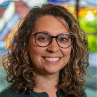 Julie Moses's Instagram, Twitter & Facebook