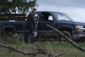 Arizona sınırındaki bir çiftlik sahibi, kendisini abd'ye kadar takip eden kartel suikastçılarından umutsuzca kaçan meksikalı genç bir çocuğun beklenmedik savunucusu haline geliyor. 2d 4 Fbee2 Ecm