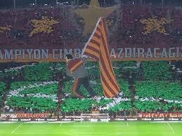 Galatasaray fans have taken to a popular fans forum to detail their concerns ahead of thursday's powder keg europa league tie against rangers. Galatasaray Fans Pay Spectacular Tribute To Graeme Souness Flag Plant Stunt Before Istanbul Derby Daily Record