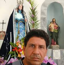 Tuve el placer de conversar con el Padre Yosvany en la Catedral de La  Habana. Hablamos de los esfuerzos que hace la iglesia para apoyar al pueblo  Cubano, sobre todo a los