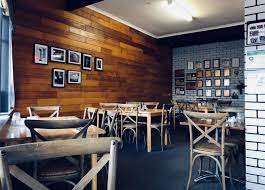 Countryside Eating Places Launceston North Tasmania Farm Restaurant Places To Eat Barn Cafe