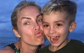 Erasmo Carlos não sente falta da Jovem Guarda: 'Vivo o hoje'