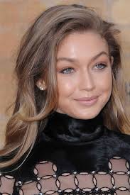 Gigi Hadid At The 2016 Guys Choice Awards Dark Blonde Hair Color Light Hair Color Light Hair