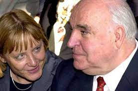 Altkanzler Kiritisiert Nachfolgerin Kohl Missfallt Merkels Aussenpolitik Politik Stuttgarter Zeitung