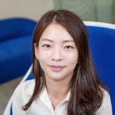 Heather Kim (@fromsloaneave)