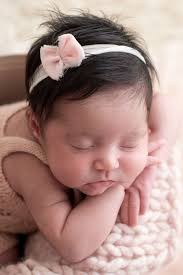 150+ Middle Names For Lily (Cute & Pretty)