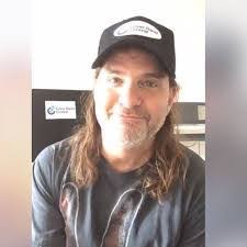 Dewey Marks's Instagram, Twitter & Facebook