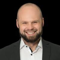 100+ "Steven Schindler" profiles