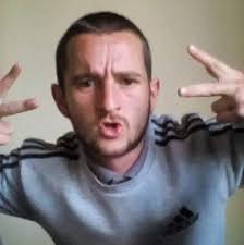 What's the best playstyle for a striker using a 4-2-3-1 formation anyone