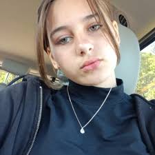 What color do you see in my daughter's eyes?