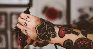 Traditional shade for the ribbon in the basic 150 pinks and it is pretty easy to recreate this shape and color in the tattoo. 10 Meaningful Cervical Cancer Tattoos That Are Full Of Hope And Resilience Survivornet