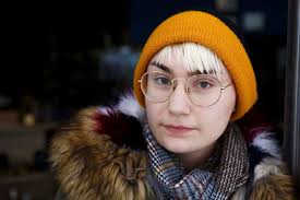 Woman searches for man who intervened in attack