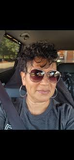 Nicole Summerville's Instagram, Twitter & Facebook