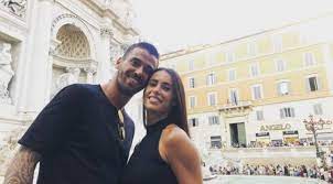 Messaggio carico d'amore e soddisfazione quello di miriam sette per il suo leonardo spinazzola. Chi E Miriam Sette La Moglie Di Leonardo Spinazzola