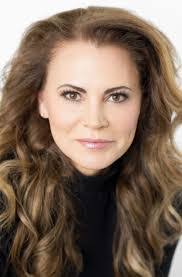 Tanya Sage's Instagram, Twitter & Facebook