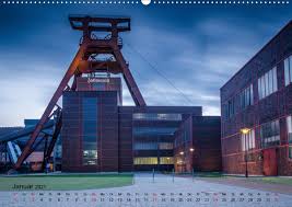 Imposante industrieanlagen, die der öffentlichkeit als denkmal halde zollverein 4/11 2.7 km. Zeche Und Kokerei Zollverein Essen Industrie Architektur Kalendererfolg