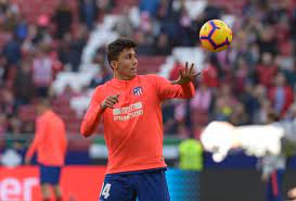Find all the latest news about bayern münchen signings: Bayern Munich Transfer News Six In Five Out