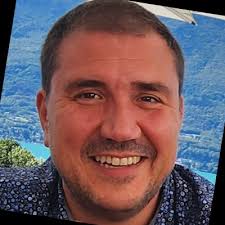 C'est un nouveau chapitre qui commence, après plus de 11 ans passés chez  #Soitec, j'ai pris la décision de relever de nouveaux défis en rejoignant  le #CEA-Leti.