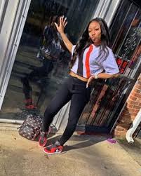 Eisha Hickson - Age, Family, Bio | Famous Birthdays