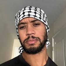 Caleb Hacker (@iamcaleb)