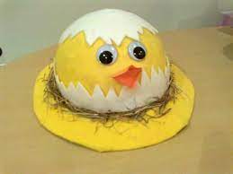 This Easter Bonnet Is Effective Yet Deceptively Easy To Make Paper Mache Hat Covered In A Yellow Duster With Easter Bonnets For Boys Easter Hats Easter Fun