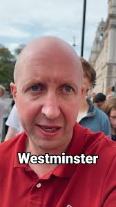 Circle Line bar CRAWL 😳