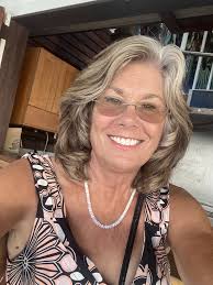 Have I mentioned how much I love real gold leaf! And then combining it with  opals, well! that's just the most fun ever.