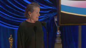Frances mcdormand 's unique acceptance speech at the 2021 academy awards on sunday had a very special meaning behind it. Oscars 2021 Frances Mcdormand Wins Best Actress Award For Nomadland