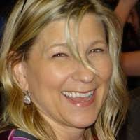 Sandy Stringer's Instagram, Twitter & Facebook