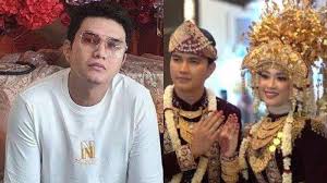 Novel yang berjudul menikahi majikan ibu ini bercerita mengenai bella, gadis berusia 17 tahun, terpaksa harus menikah dengan majikan tempat ibunya (rosma) bekerja, demi untuk membuat ikatan antara keluarganya dan si majikan. 15xo7 Wqudmcum