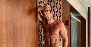 Sergio passarella marone is a brazilian actor. Na Bahia Sergio Marone Posa Sem Camisa E Eleva Temperaturas Que Homem