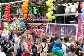 Regenbogenparade wien 2018 vienna pride 2018 1. Reportagen Biz Vienna Pride 2018 In Wien Regenbogenparade Am Sa 16 Juni 2018