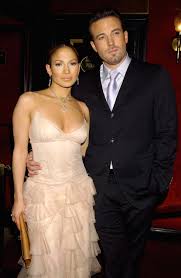 Ben affleck and jennifer lopez just took a big step in their relationship by uniting their kids for a fun day at a theme park. Jennifer Lopez Und Ben Affleck Ihre 10 Schonsten Momente Als Paar Vogue Germany